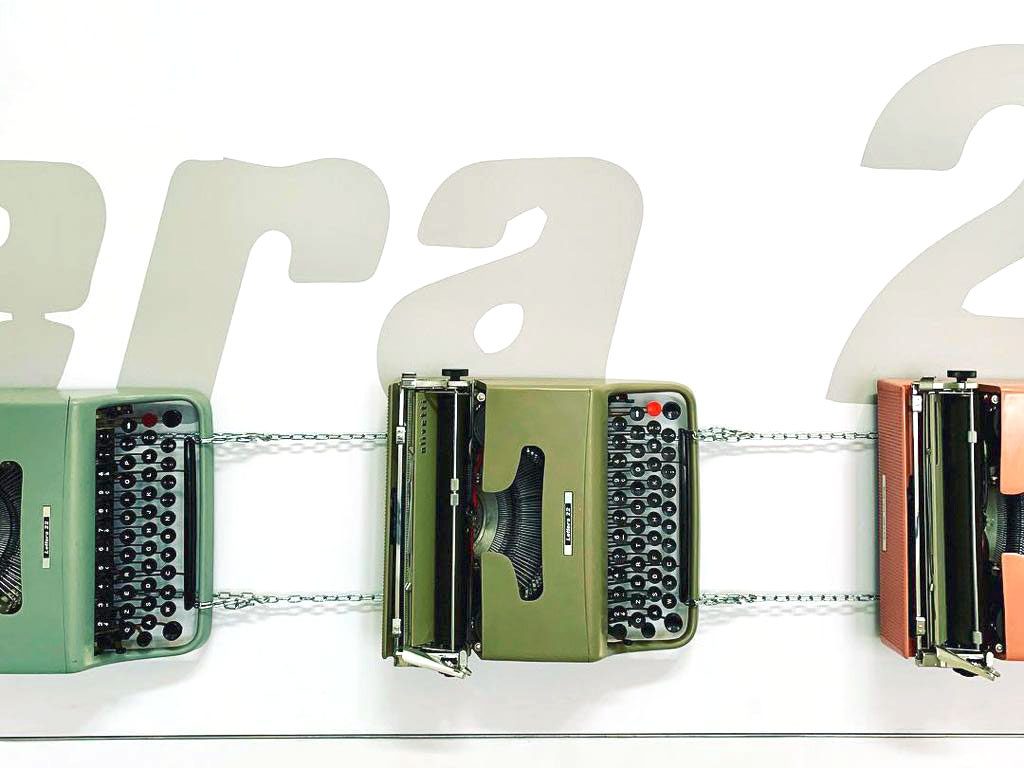 macchina-da-scrivere-olivetti-1024x768 Macchina da scrivere Olivetti